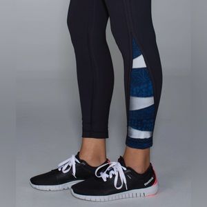 NWT Lululemon Pace Tight *SE “sashiko” size 6